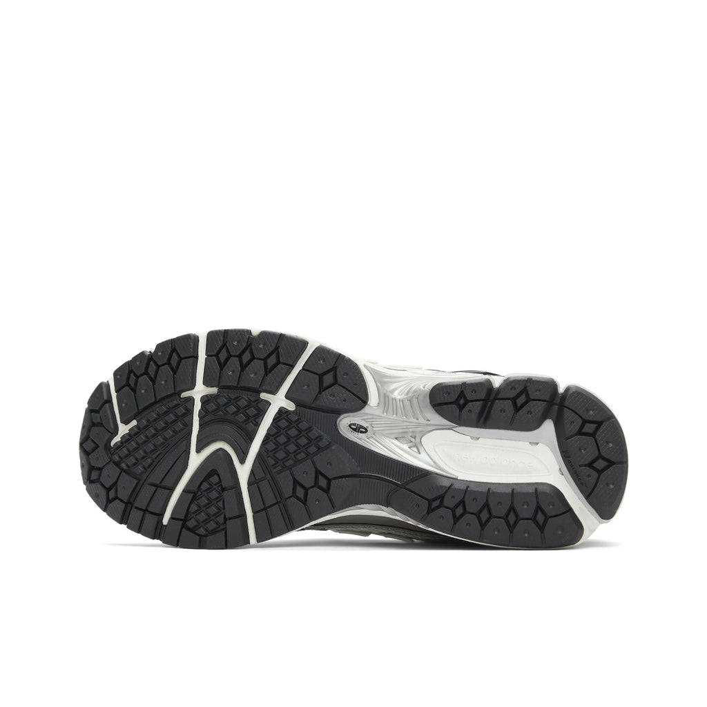 New Balance 1906R Sneakers | M1906RER