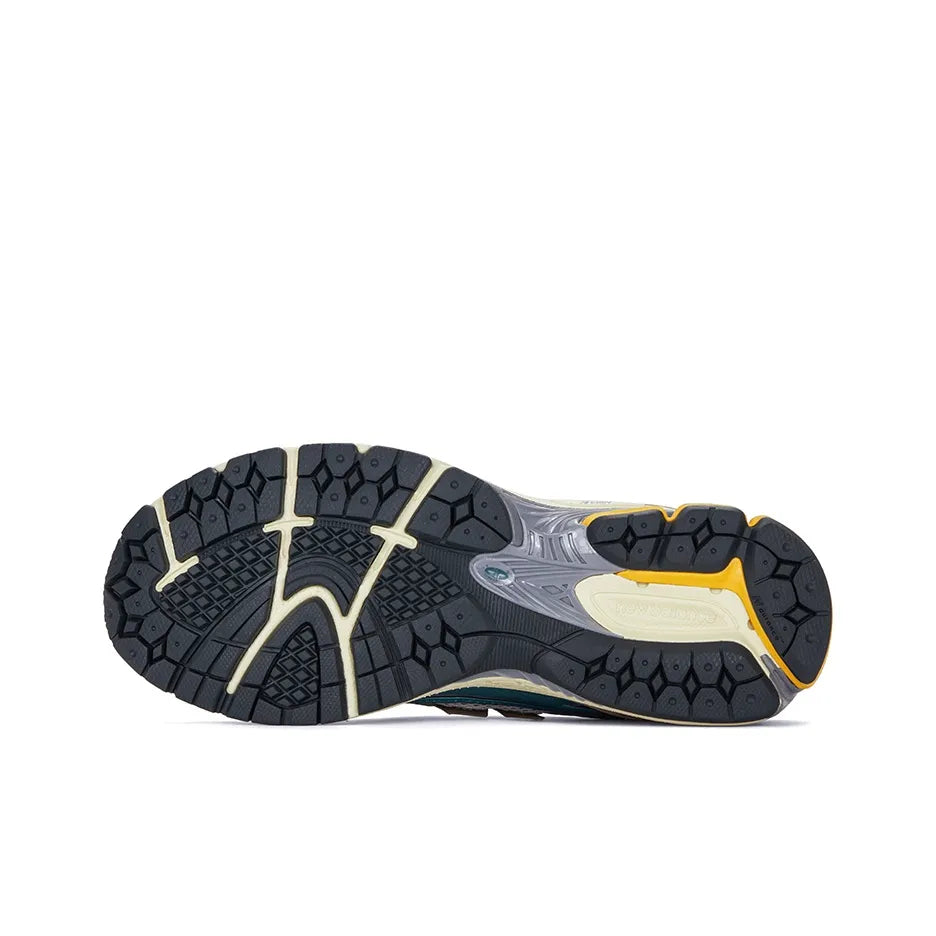 New Balance 1906R Sneakers | M1906RRC