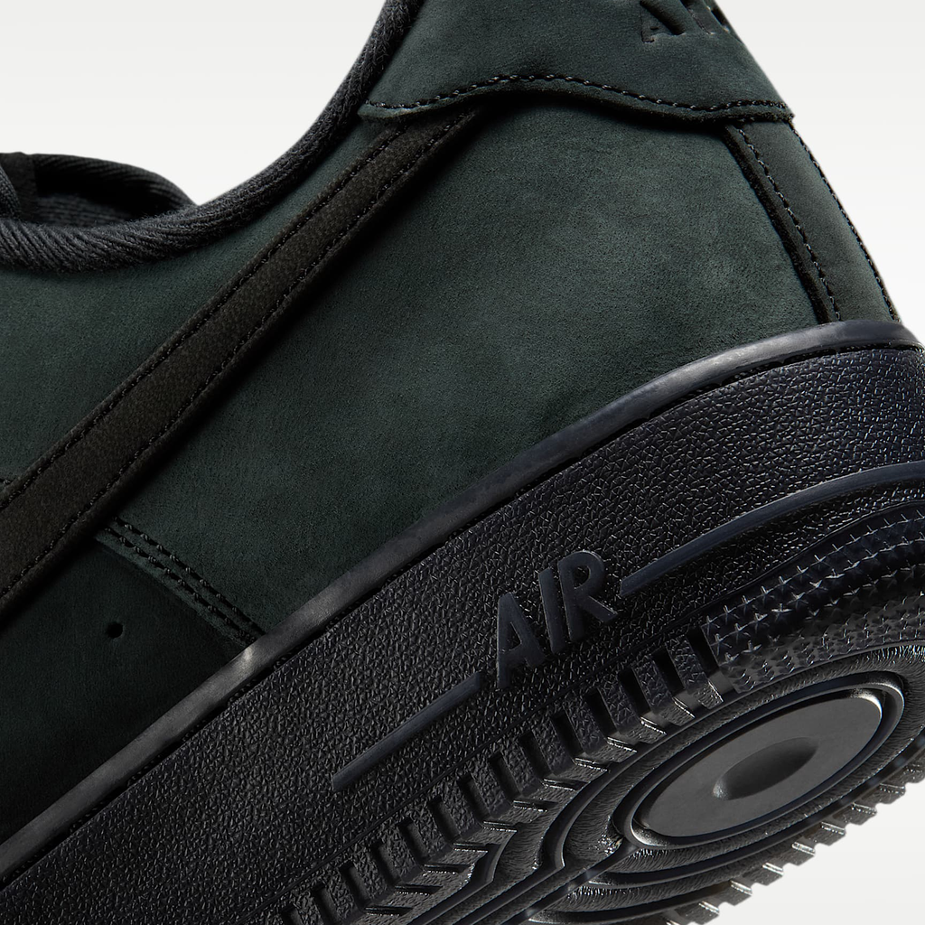 Nike Air Force 1 '07 WB CJ9179-001 – Unisex Winterized Leather Sneaker