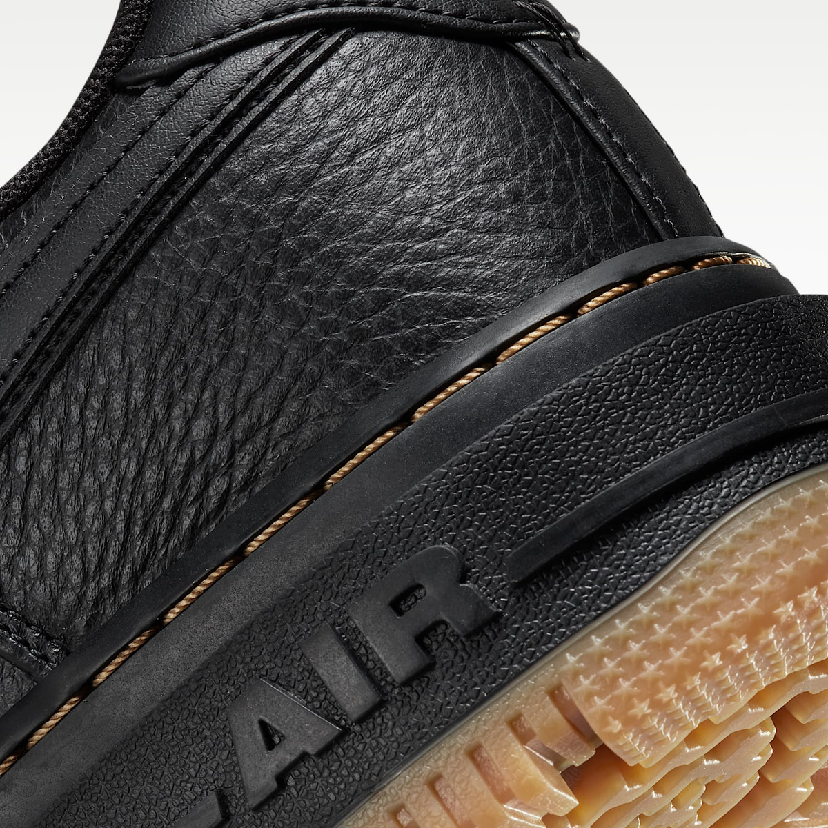 Nike Air Force 1 Luxe DB4109-001 – Unisex Premium Leather Sneaker