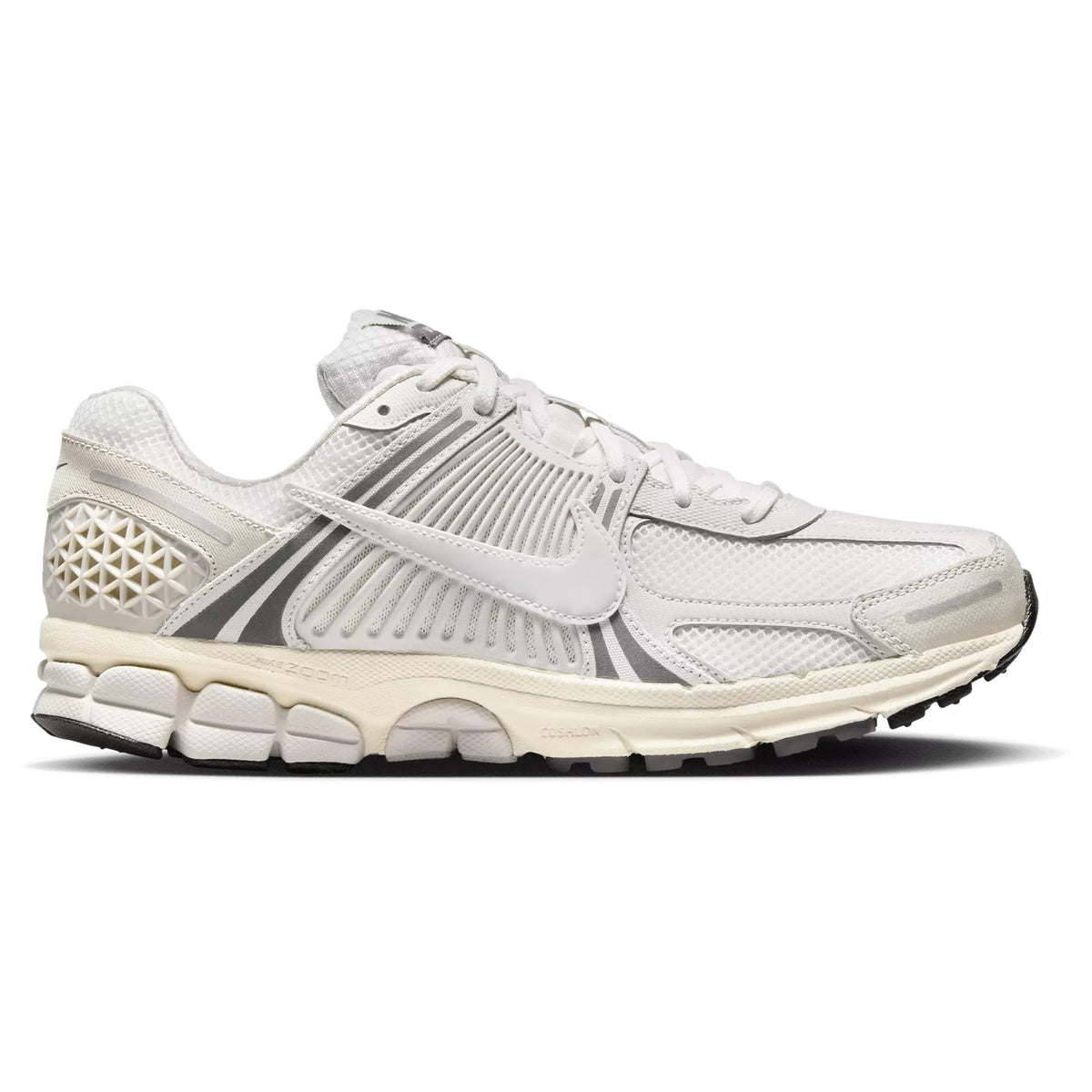 Nike Vomero 5 HF0731-007 – Y2K Retro Running Sneaker
