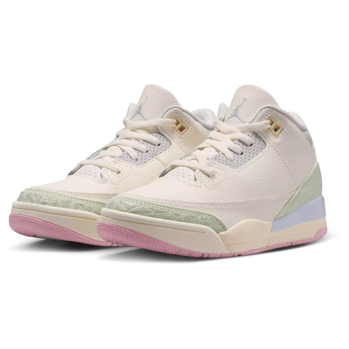 Jordan Retro 3 IF4757-100 — Men's & Women's Basketball Sneaker
