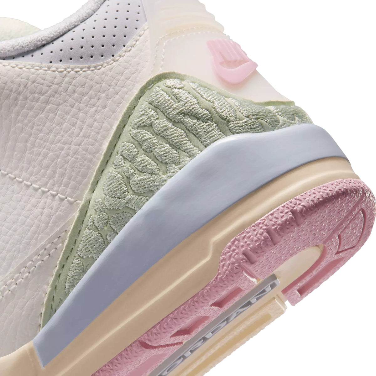 Jordan Retro 3 IF4757-100 — Men's & Women's Basketball Sneaker