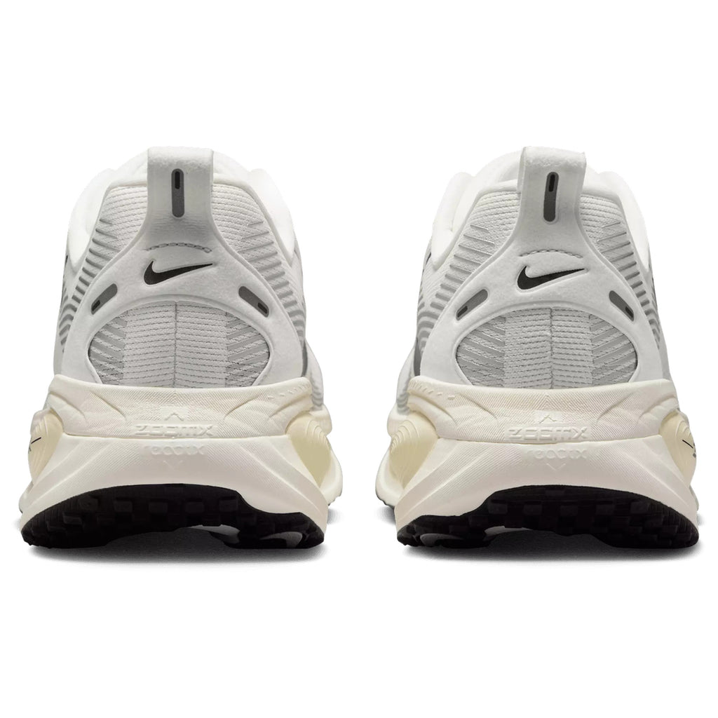 Nike Vomero 18 HM6803-101 – Max-Cushion Daily Training Sneaker