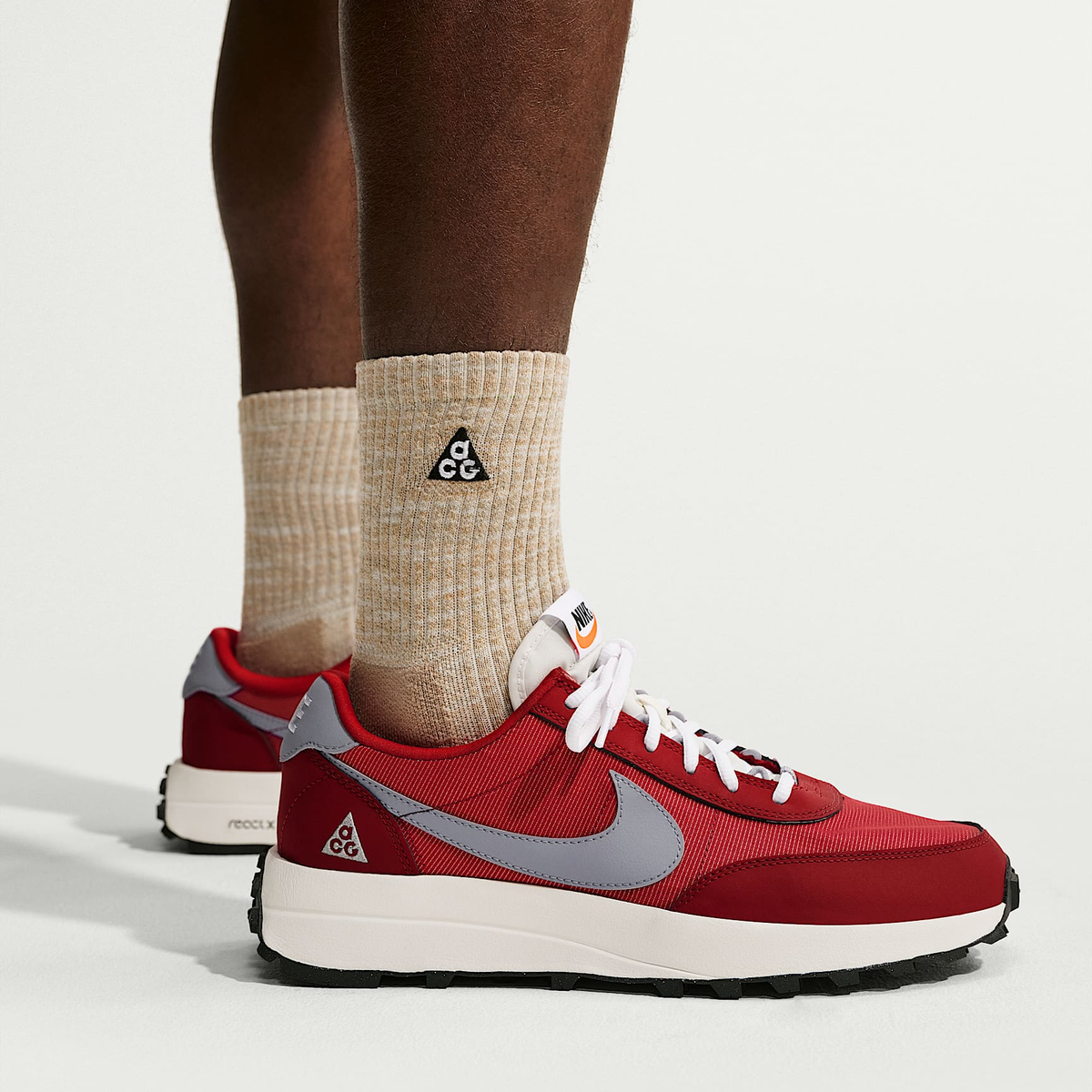 Nike ACG LDV IF2857-600 – Unisex All-Terrain Lifestyle Sneaker