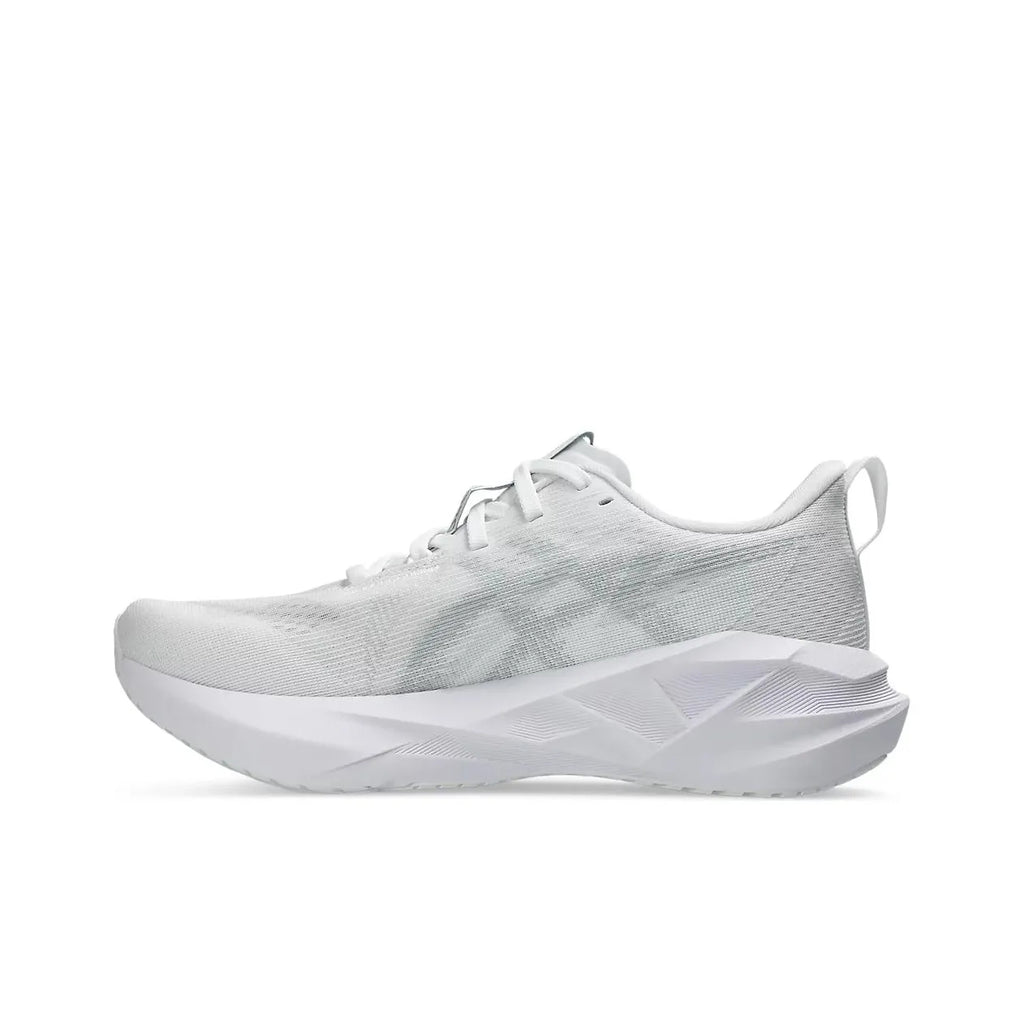 Asics NOVABLAST 5 1012B765-100