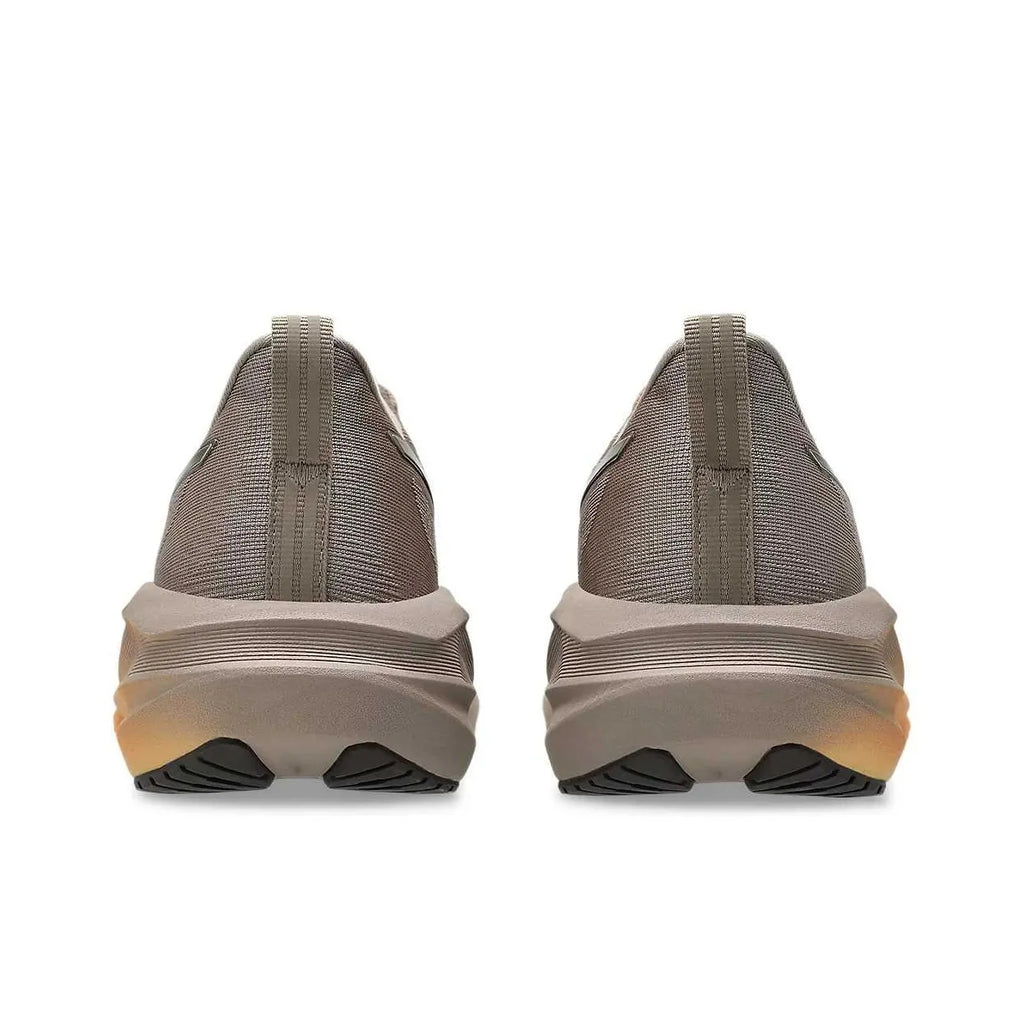 ASICS NOVABLAST 5 LUXE Running Shoes | 1012B815-020